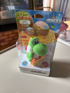 Nintendo Green Yarn Yoshi Plush Amiibo